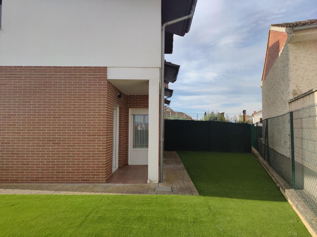 Chalet Con Amplio Jardin Casalarreina Bagian luar foto
