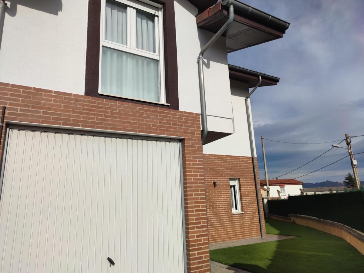 Chalet Con Amplio Jardin Casalarreina Bagian luar foto